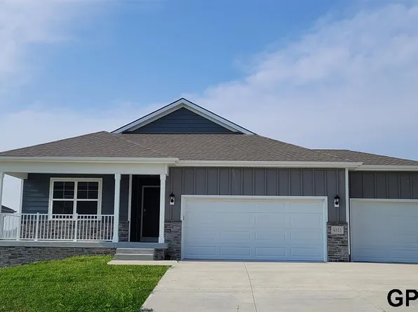 6408 Clear Creek St, Papillion, NE 68157