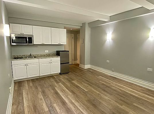 4th image of 240 W 73rd St APT 410