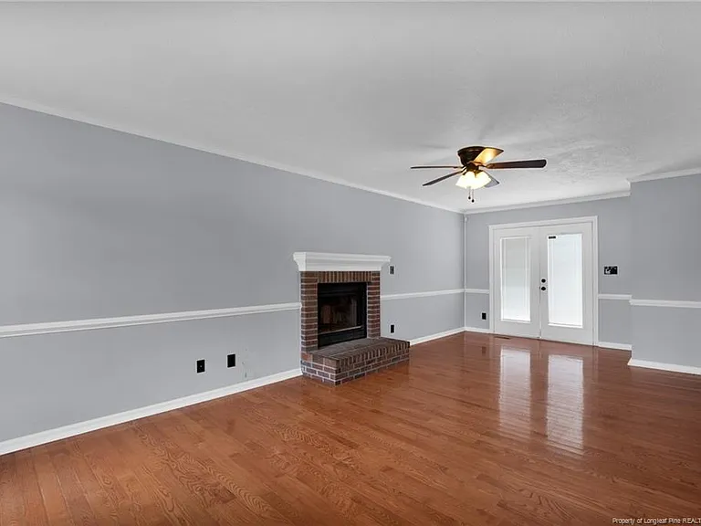 1183 Helmsley Dr — Photo 6