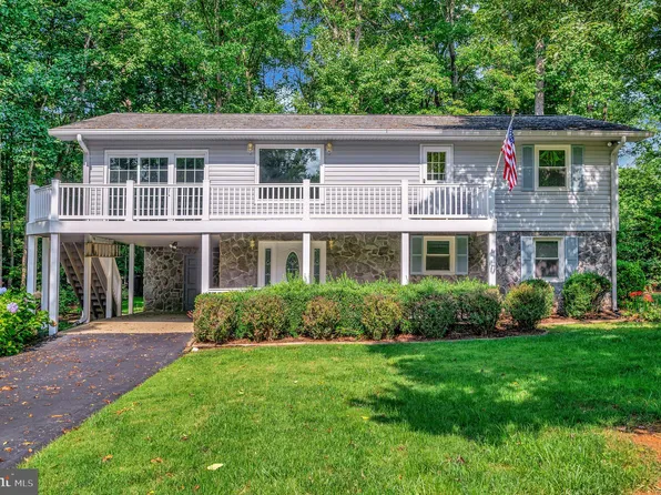 320 Stratford Cir, Locust Grove, VA 22508