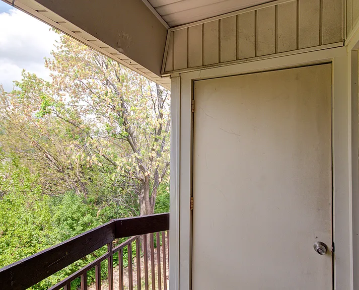 2210 Country Club Dr #26 — Photo 15