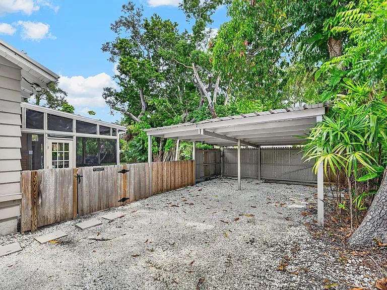 1010 Virginia Dr — Photo 64
