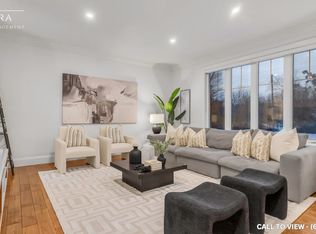 13379 Trafalgar Rd, Halton Hills, ON L7G4S4