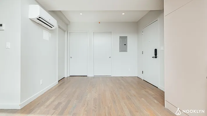 Rented by Nooklyn NYC LLC | media 13