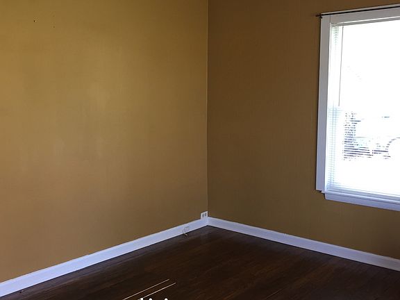 2nd image of 1155 S Seminole Dr