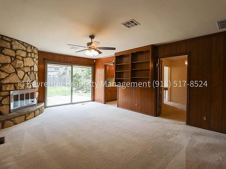 6828 E 47th St S — Photo 12