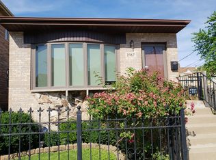 2967 S Elias Ct, Chicago, IL 60608