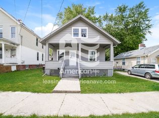 724 E Thrush Ave, Peoria, IL 61603