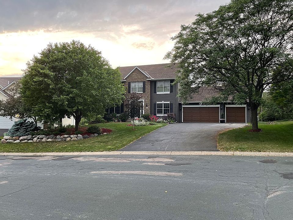 1st image of 861 Lake Susan Hills Dr