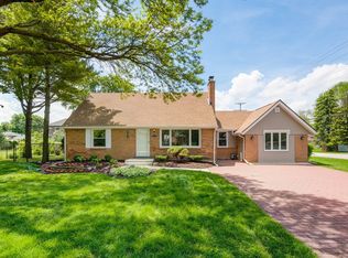 8000 S 85th Ct, Justice, IL