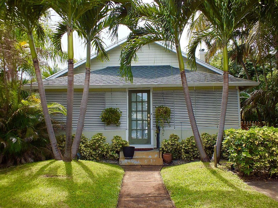 1st image of 307 S Palmway