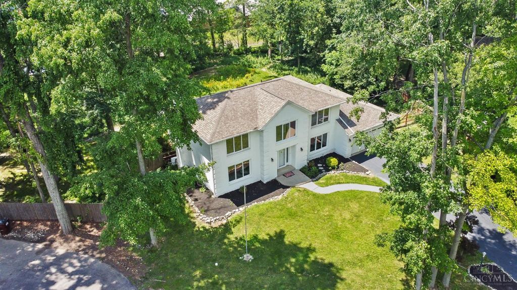 8343 Patrilla Ln, Cincinnati, OH - View 3
