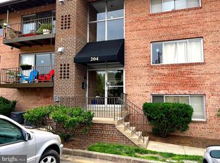 204 E Mason Ave APT 202, Alexandria, VA 22301