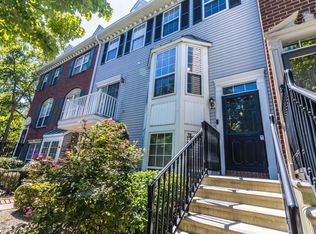 14 Buttonwood St, Jersey City, NJ 07305