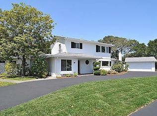 537 Craig Rd, Hillsborough, CA 94010