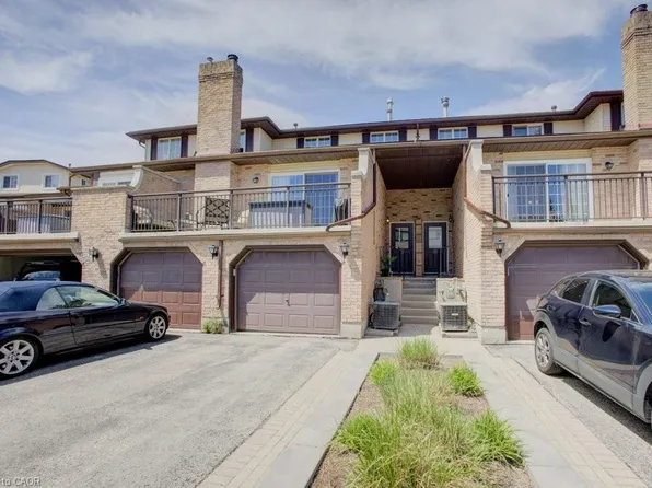 464 Beechwood Pl #3, Waterloo, ON N2T 1Z2