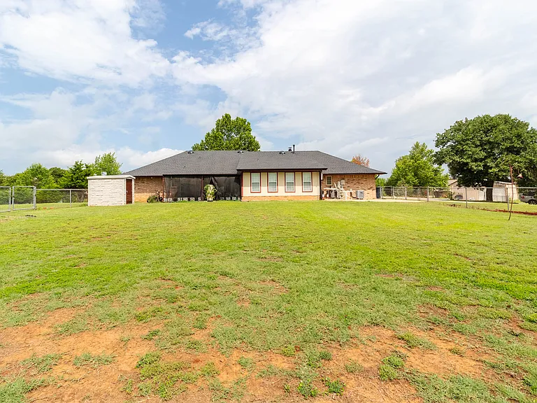 6100 Edendale Dr — Photo 4