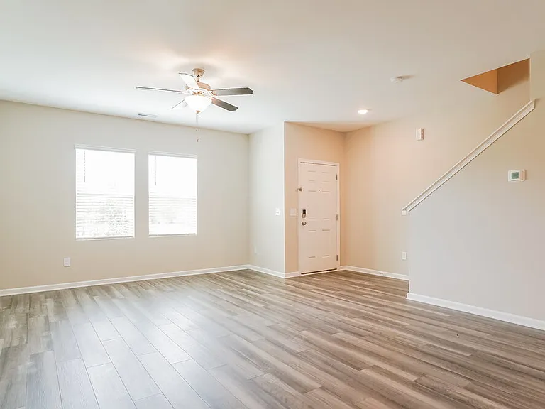 636 Wendell Falls Pkwy — Photo 6