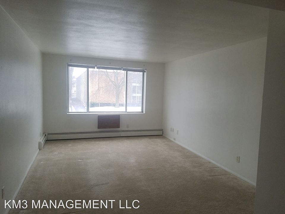 2nd image of 4007 28th Ave APT 16