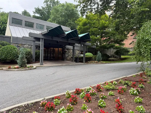 2 Fountain Lane #1-M, Scarsdale, NY 10583
