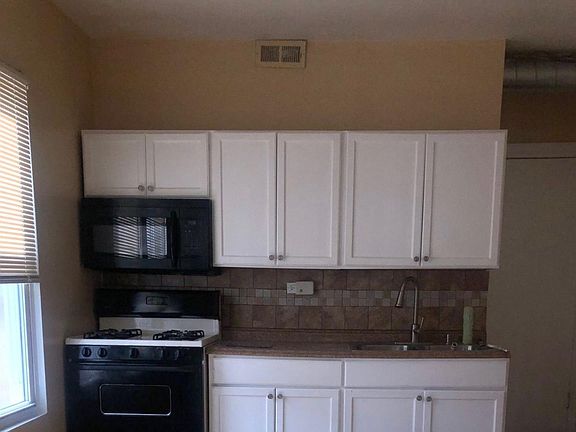 3rd image of 4026 N Kimball Ave #2