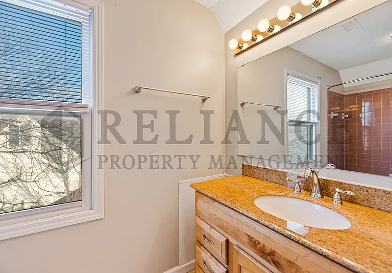 1417 S Goebel Cir — Photo 22
