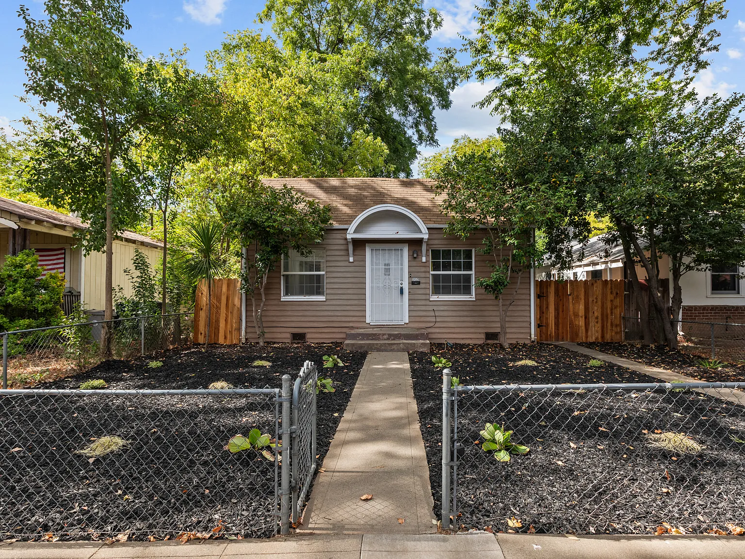 3 bed, 1126 sqft, $2,500 — Photo 4
