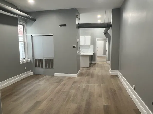 1129 S Broad St APT 2R, Philadelphia, PA 19147