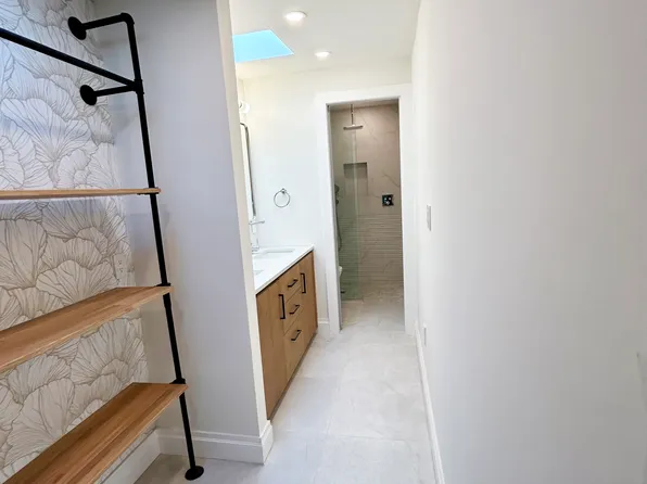 56 Douglass Street image 12 of 17