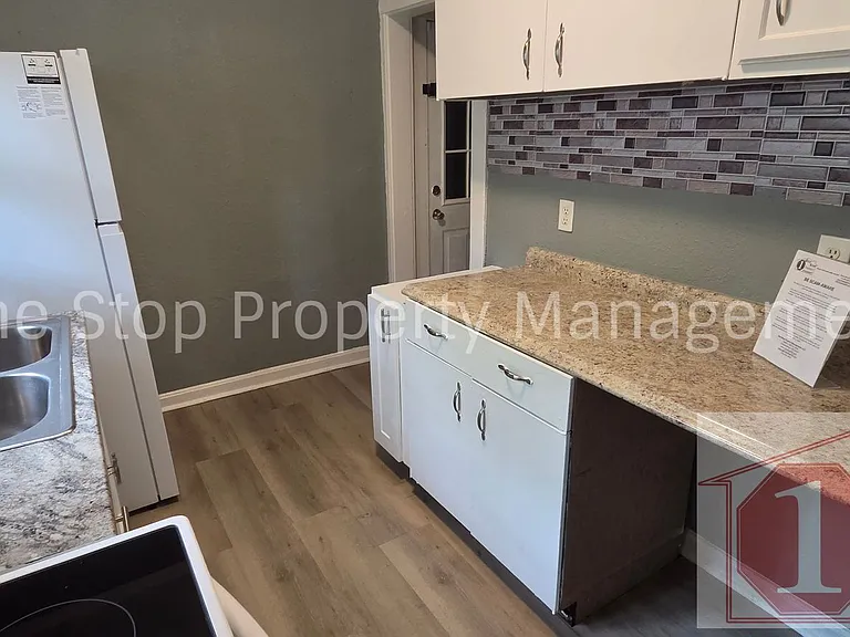 5441 E 27th St — Photo 10