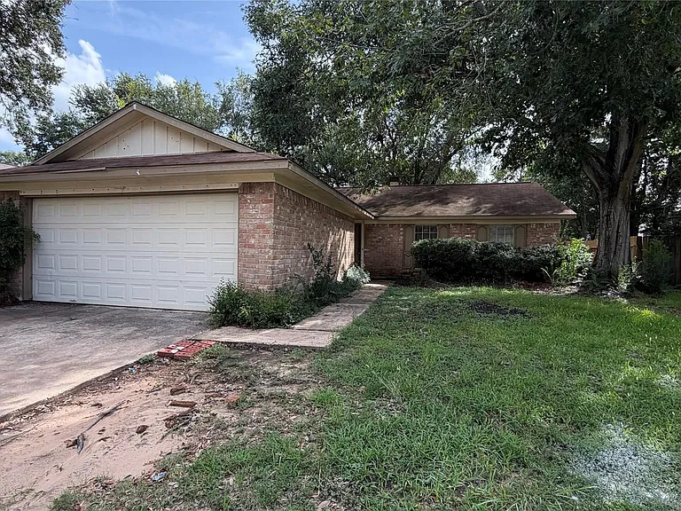 1006 Grand Junction Dr — Photo 1