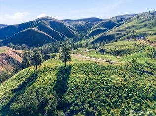 25 Chelan Hills Acres Rd, Orondo, WA 98843