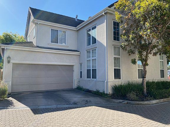2nd image of 101 W Ferndale Ave