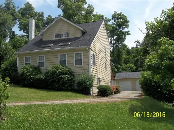 122 Naponic Ln, North Huntingdon, PA 15642