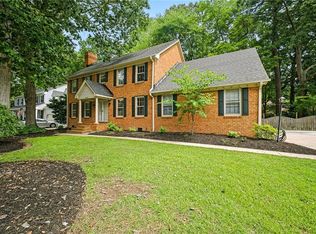 708 Shadowfield Ct, Chesapeake, VA 23322