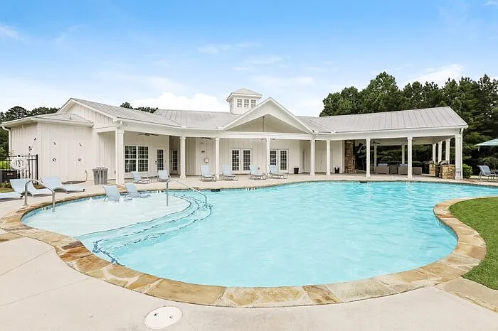 247 Riley Cir