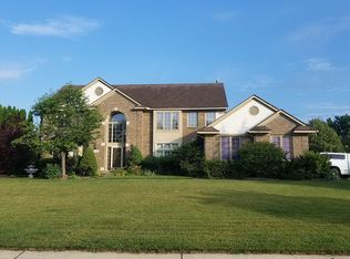 47060 Lyndon Ave, Canton, MI 48187