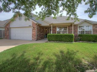 5405 S Narcissus Ave, Broken Arrow, OK 74011