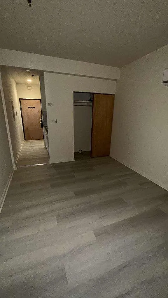 Studio, $1,460 — Photo 2