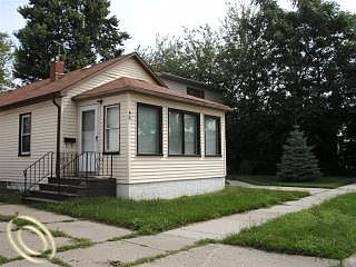 1st image of 46 W Brockton Ave