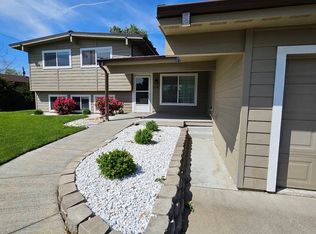1121 S Evergreen Dr, Moses Lake, WA 98837