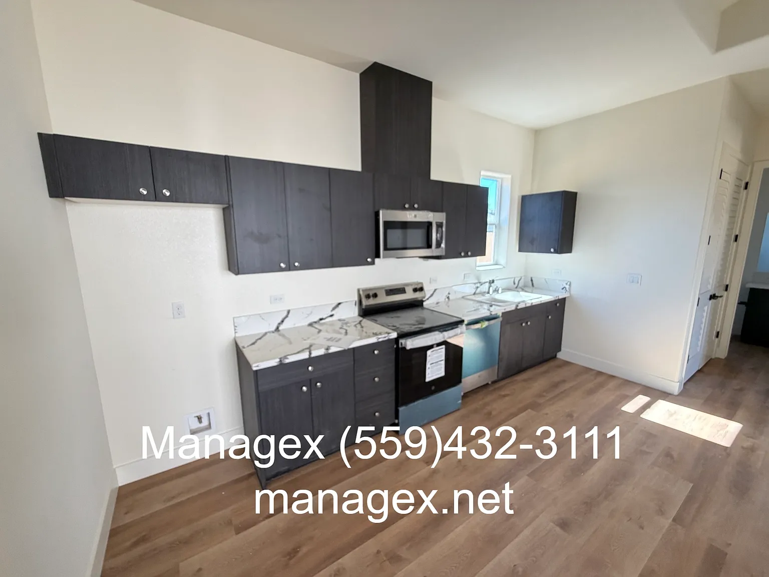 2 bed, 812 sqft, $1,795 — Photo 4