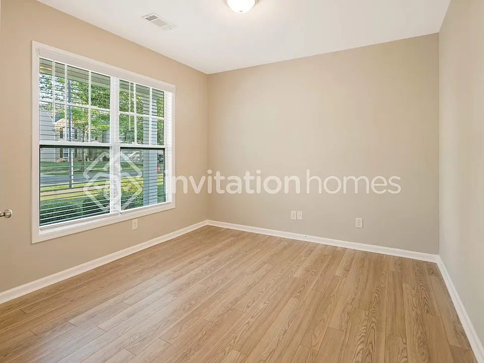 1922 Kingstree Dr
