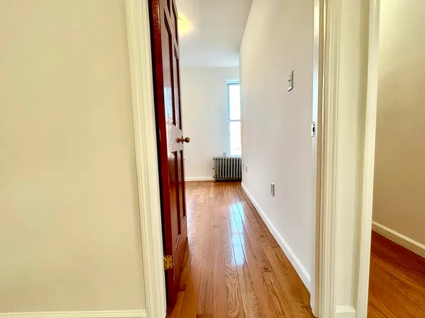 41 East 7th Street image 2 of 16