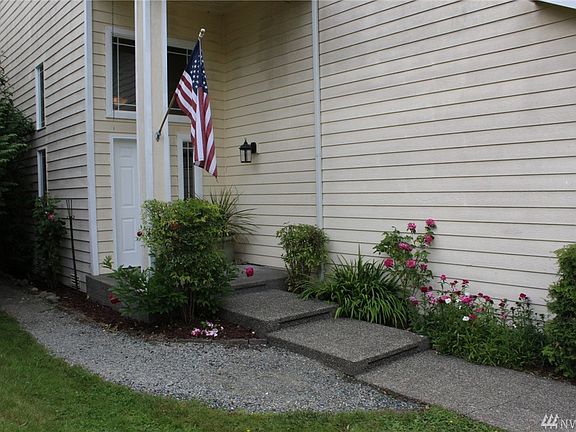 2nd image of 12417 10th St NE