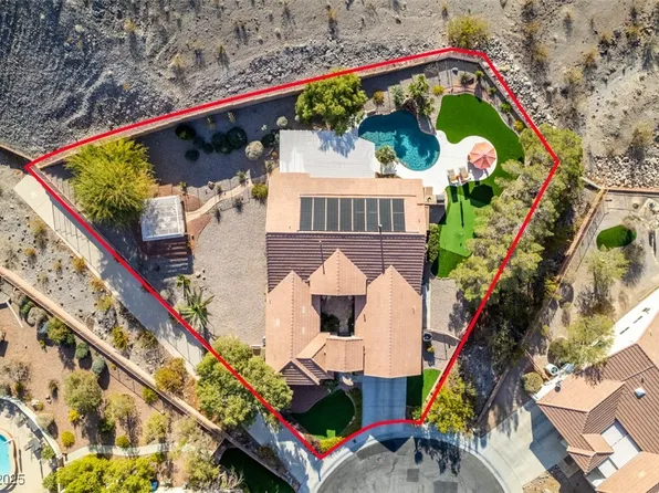 2168 Tiger Willow Dr, Henderson, NV 89012