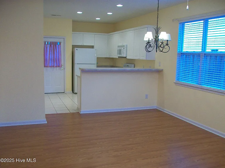 9447 Night Harbor Dr — Photo 5
