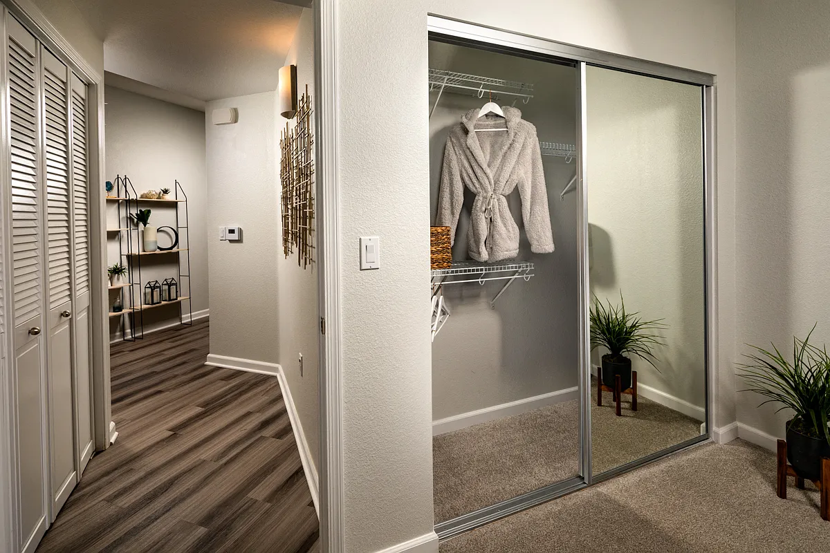 The District Apartments — Photo 3
