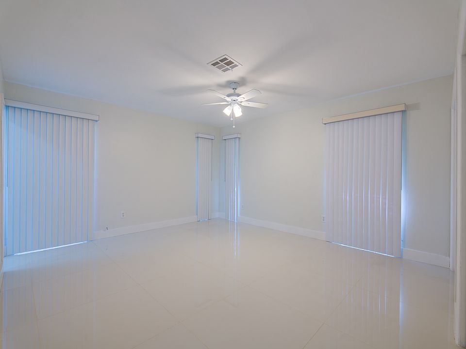 Master Bedroom #1 with bathroom and 2 closets fits king bed and 2 night stands comfortably.