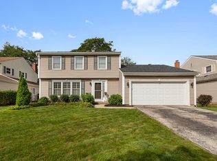 1481 Oxford Dr, Buffalo Grove, IL 60089